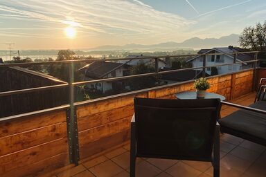 Apartment Krautinsel - Ferienwohnung 60qm mit Balkon und Bergblick