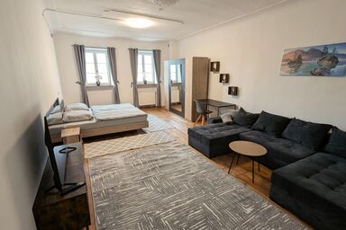 Ferienwohnung Salzachstadt - Moderne Ferienwohnung, 120qm für max. 8 Personen