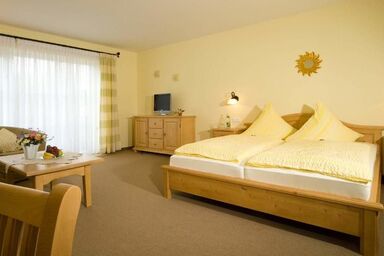 Pension Landhaus  Hochfeld - Juniorsuite König Ludwig mit Balkon