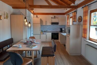 Ferienhaus Heuberger - Großes Ferienhaus mit Garten und Grillmöglichkeit (98 qm)