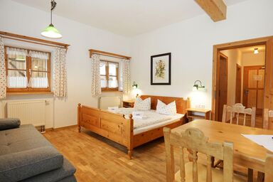Zum Fürst´n - Ferienwohnung Innenhof