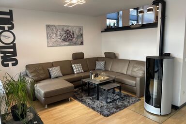 Ferienhaus Sternschnuppe - Ferienhaus Sternschnuppe mit kleinem, eingezäunten Garten und schöner überdachter Terrasse