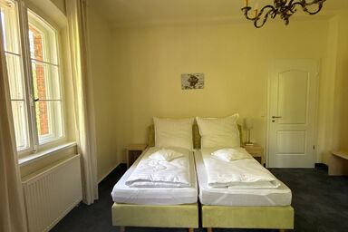 Alter Bahnhof Café - Doppelzimmer am Froschteich