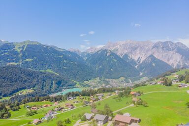 Große Wohnung in Silbertal mit Großem Garten - Große Wohnung in Silbertal mit Großem Garten .1