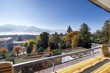 Jeanne D'Arc Apt. E-36 - Jeanne D'Arc Apt. A-8 .11