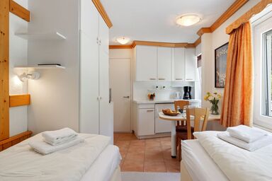 Promenade Apt 404 - Promenade Apt 116 .5