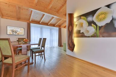 Kronhofer - Apartments und Erlebnis-Imkerei - Apartment Schneerose