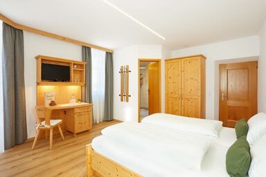 Bauernhof Gruber - Bauernhaus - Doppel - bzw. Dreibettzimmer Samalm