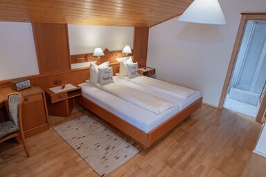 Bio- und Vitalbauernhof Bacherhof - Doppelzimmer Turmfalke