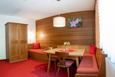 Ferienwohnungen Monja und Dietmar Thöni - Ferienwohnung 2