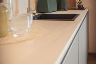 Das Ebner Apartments - Ferienwohnung "Federweiß"