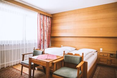 Pension Garni Neururer - Doppelzimmer "Typ C1"