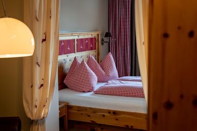 Golfvilla - Zirbenzimmer