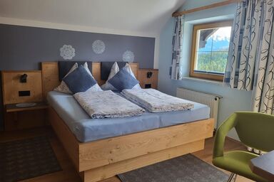 Haus Rupitsch - Zimmer 1 Kreuzeckblick