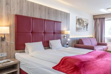 Ferienclub Bellevue am See - Doppelzimmer, Bad, WC, Seeblick