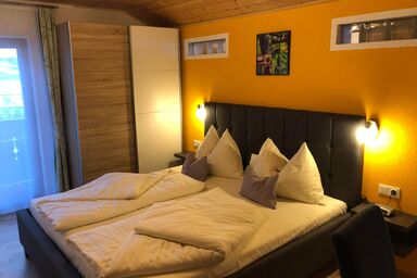 Gästehaus Schlossnerhof*** - Ferienwohnung Orchideennest