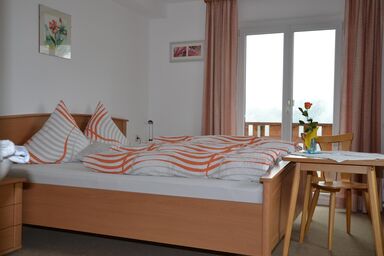 Pension Armella - Doppelzimmer Nr. 4 , Dusche, WC, Balkon