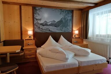 Haus Bellevue - Doppelzimmer "Lochkogl"