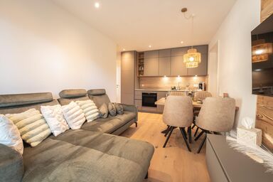 Nestzeit - Nestzeit - Wiesennest