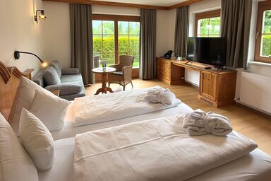 Aparthotel Bergland - Brandstadl-Familienzimmer mit Dusche,WC