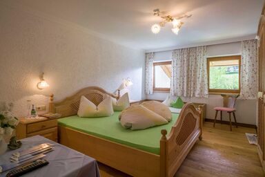 Wachhof - Urlaub am Bauernhof Achensee - Doppelzimmer Rotspitz