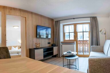 ROSENHOF   Apartments & Wellness & Bauernhof - Ferienwohnung Veilchen