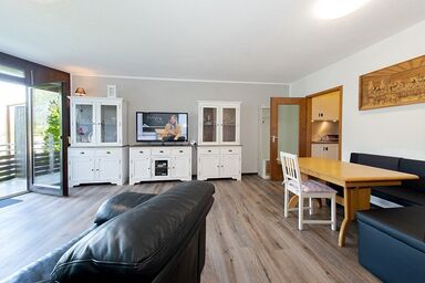 Ferienappartements Weissensee - App 3/18 - Helle, moderne Fewo mit Balkon und Bergblick