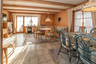 Ferienwohnungen im Feriendorf Reichenbach (Nr. 11A) - 11A-4 - Fewo für 4 Personen mit 2 Balkonen mit Bergblick