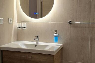 Elegance Lux Living 207