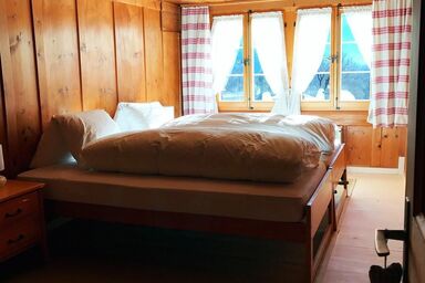 Haus "Nyfeler" Obergeschoss 4-Bettwohnung