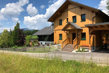 Charmante Ferienwohnung in Bad Aussee mit Grill und Garten und Bergblick