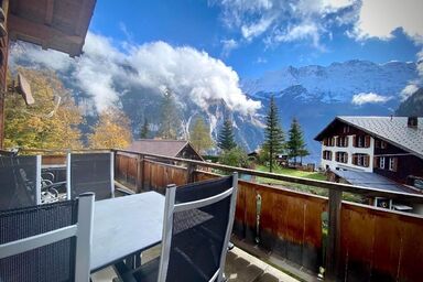 Apartment mit Balkon Esther's Guesthouse