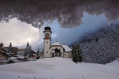 3.5 Zi-Ferienwohnung mit Balkon u. Dachterasse