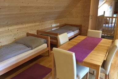 Haflingerhof Luef - Familienzimmer mit Küchenzeile