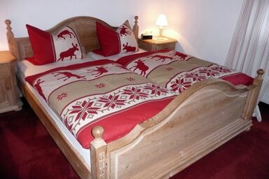 Ferienwohnung Haid - Suite Silberdistel, 1-2 Personen, 75 qm, 2 Bäder, Kachelofen, Balkon