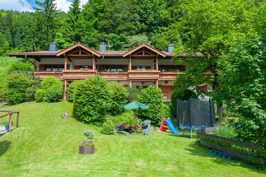 Am Sonnenhang inkl. Chiemgaukarte - Ferienwohnung 4/1234, 70qm, Balk., Küche, 2 Schlaf- und 1 Wohnzi., max 4 P. WLAN