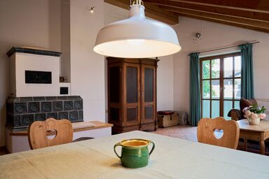 Ferienwohnung Hofmann - Ferienwohnung 77qm, 1 Schlafzimmer, Kachelofen, Balkon