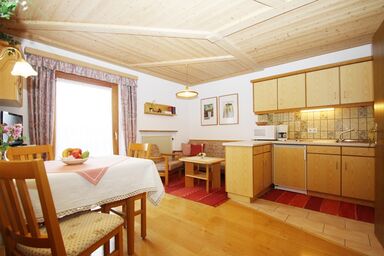 Ferienwohnungen Praxenthaler inkl. Chiemgaukarte - Ferienwohnung 2 Rauschbergblick 36qm, Süd Balkon, Kochnische, WLAN, 2 P.