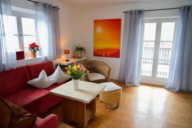 Ferienwohnung Riesenblick - Fewo 65m², 1 Schlafzimmer, Wohnzimmer, Küche, großer Balkon, Bergblick, ruhige Lage, WLAN, SAT TV
