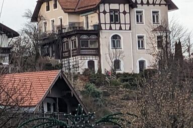 Villa Steinmetz - Ferienwohnung 87qm mit Balkon für max. 4 Personen