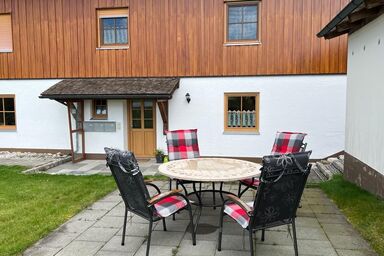 Lisa's Ferienwohnung - Stammhaus 100qm für max. 4 Pers. mit zwei Schlafzimmern