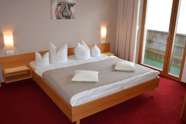 Pension Bilgeri - 3-Bettzimmer mit Verbindungstüre und Balkon