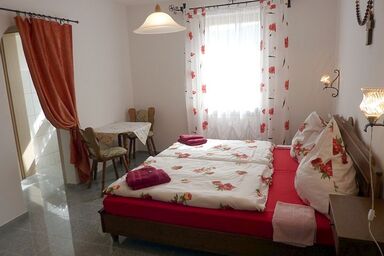 Ferienwohnung Pension Hauer - Balkonwohnung Eiche  65 qm