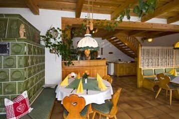 Pension Stoaberger Hof - Himmelbett Hiasl