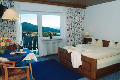Pension zur Klause - Doppelzimmer mit Südbalkon