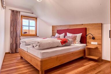 Ferienhof Naderhirn - Bauernhof - Ferienwohnung Mohnblume