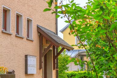 Gästehaus Elisabeth - Ferienwohnung Mohnblume mit großem Balkon