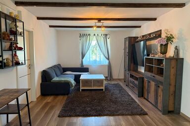 Ferienwohnungen Glasschleife - Appartement mit separatem Schlafzimmer und Spülmaschine