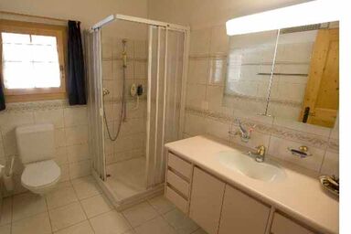 Bed & Breakfast "La Val" Trin - Doppelzimmer mit Etagendusche/WC
