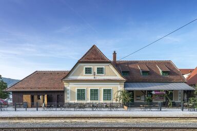 Railway cottage - Bahnhof Dürnstein